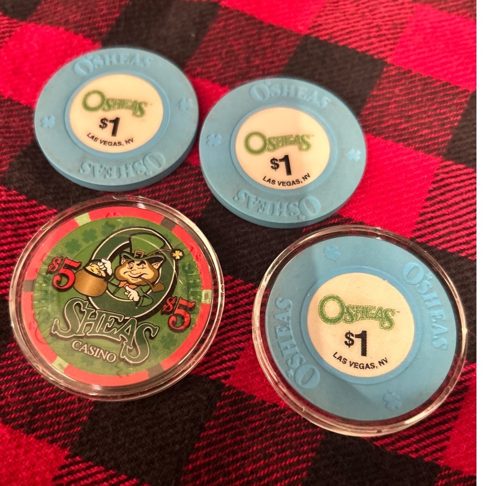Lot 4 Casino Poker Chips Las Vegas NV $1 and $5 St Patricks Day Limited 2006 vtg